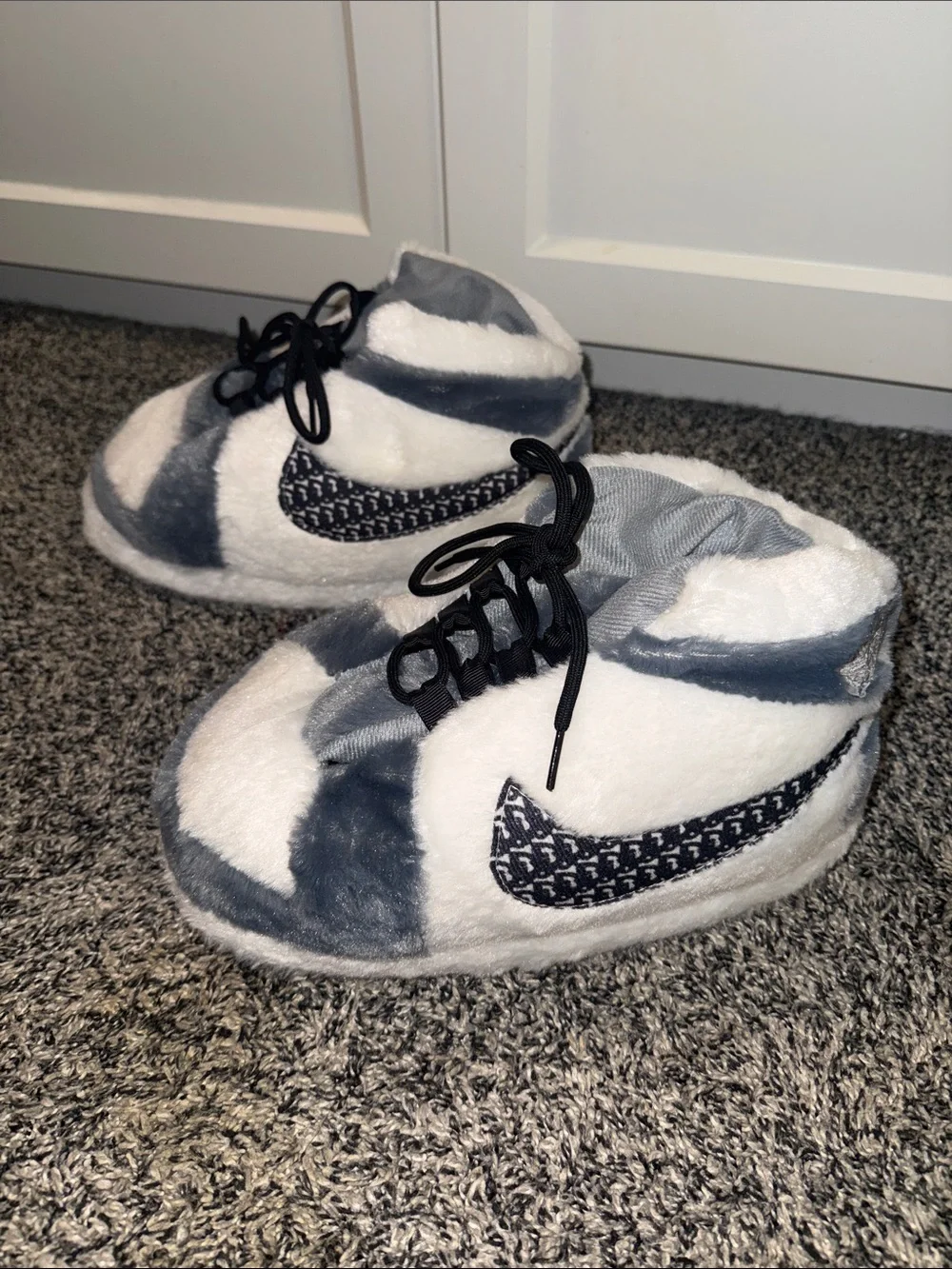 Plush Kids Slipper Shoes - Gray & White